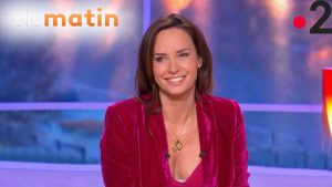 Julia Vignali victime dune mauvaise blague en direct de France 2 !