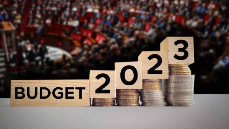 Voici les grandes lignes du Budget 2023 imposé par le gouvernement